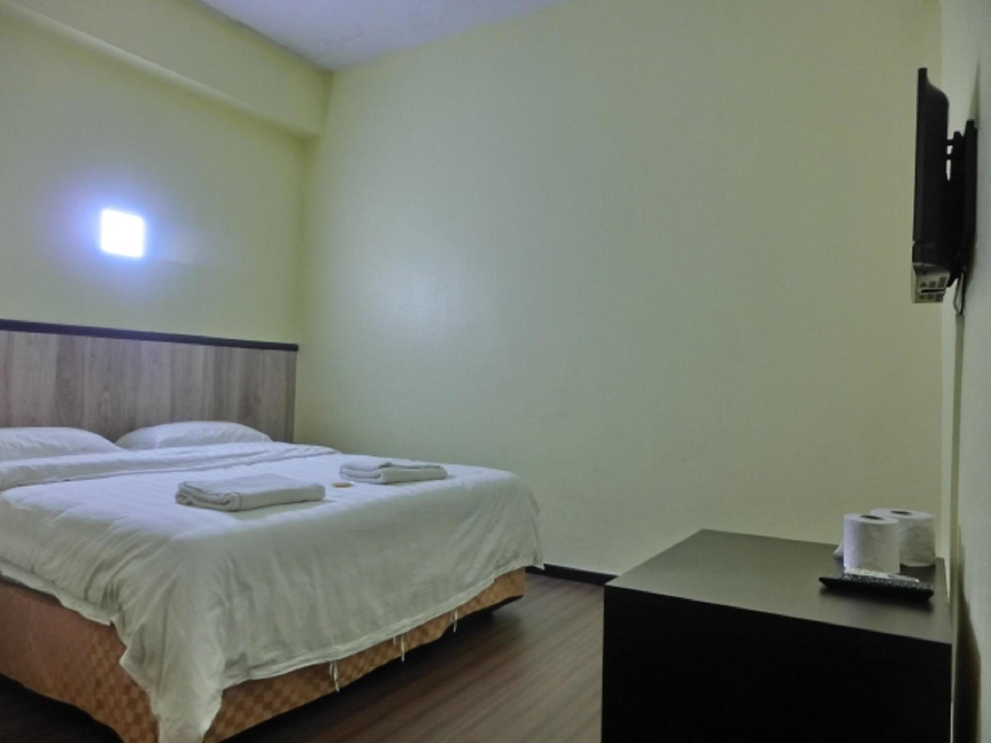 The Garden Inn Miri Extérieur photo